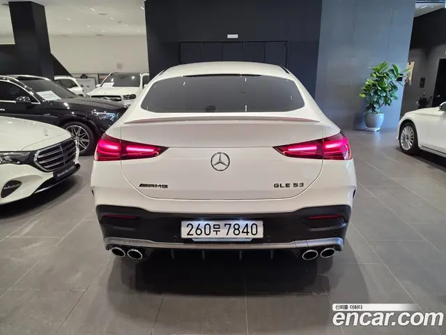 Mercedes-Benz GLE-Class 2025 3.0 автомат (гидро), миниатюра 4