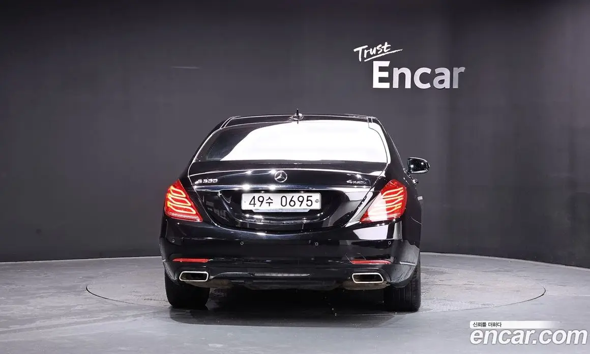 Mercedes-Benz S-Class 2015 4.7 автомат (гидро), фото 4 Mercedes-Benz S-Class 2015 4.7 автомат (гидро), фото 4