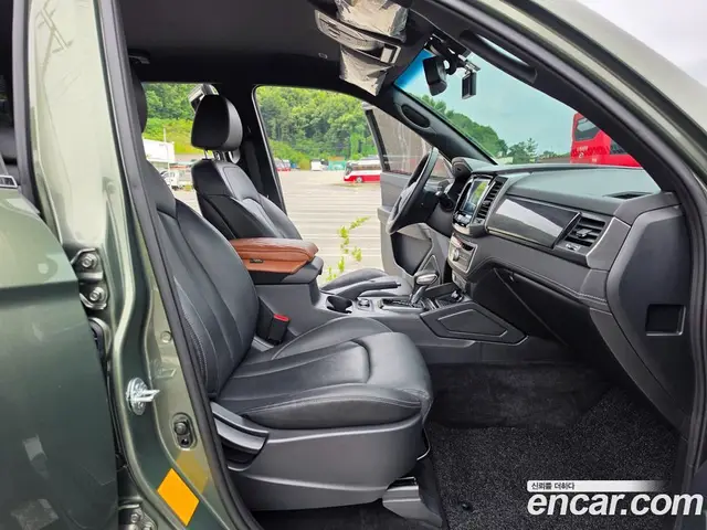 SsangYong Rexton 2023 2.2 автомат (гидро), миниатюра 12