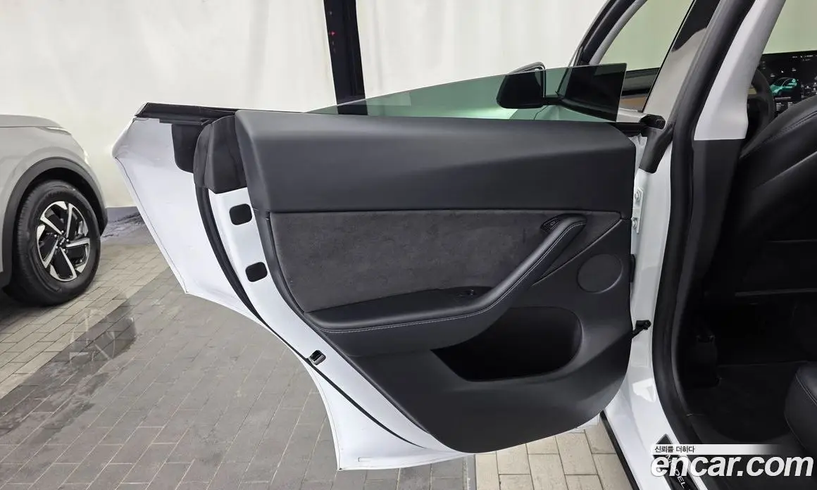 Tesla Model Y 2021 0.2 автомат (гидро), фото 15