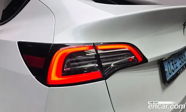 Tesla Model Y 2021 0.2 автомат (гидро), миниатюра 9