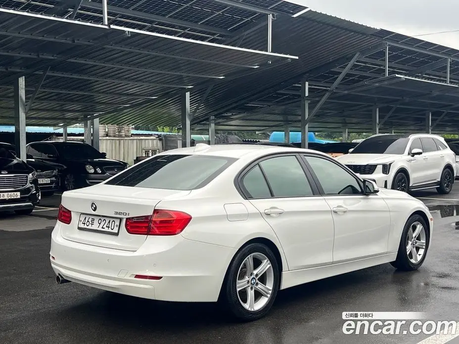 BMW 3 серия 2013 2.0 автомат (гидро), фото 6