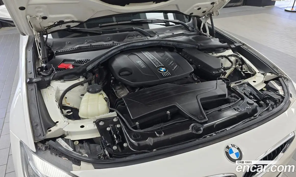 BMW 3 серия 2014 2.0 автомат (гидро), фото 6 BMW 3 серия 2014 2.0 автомат (гидро), фото 6