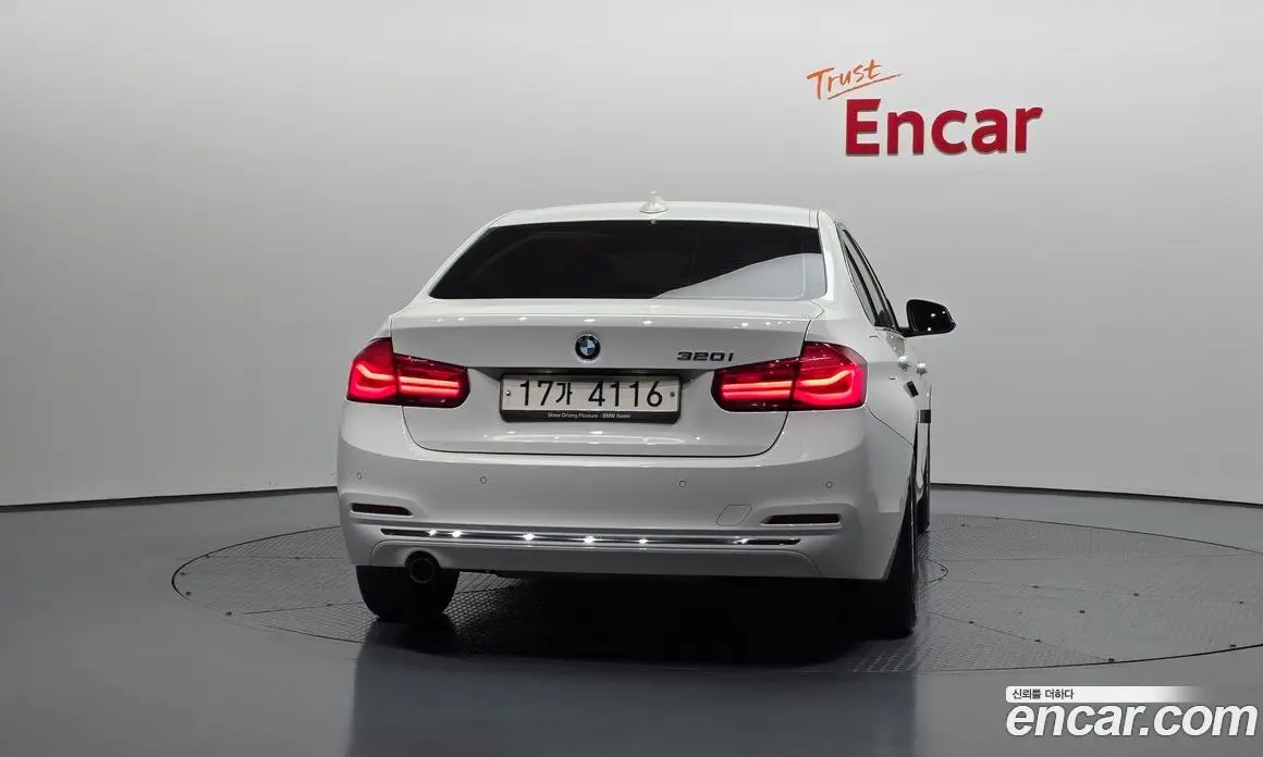 BMW 3 серия 2017 2.0 автомат (гидро), фото 4 BMW 3 серия 2017 2.0 автомат (гидро), фото 4