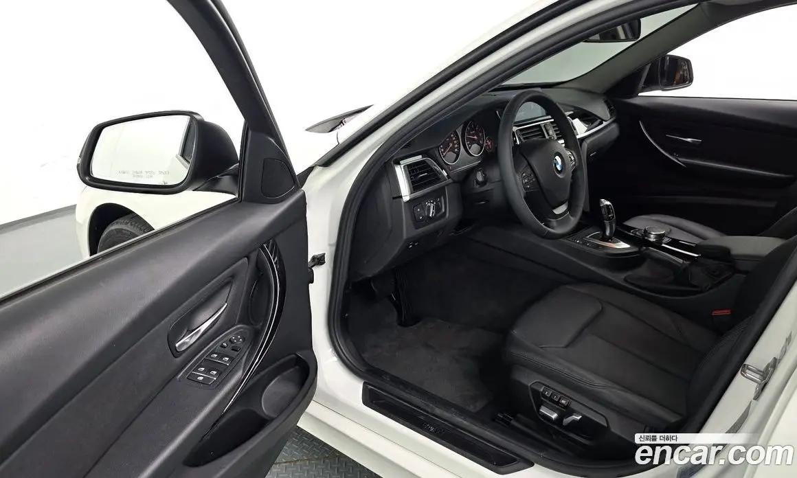 BMW 3 серия 2018 2.0 автомат (гидро), фото 10