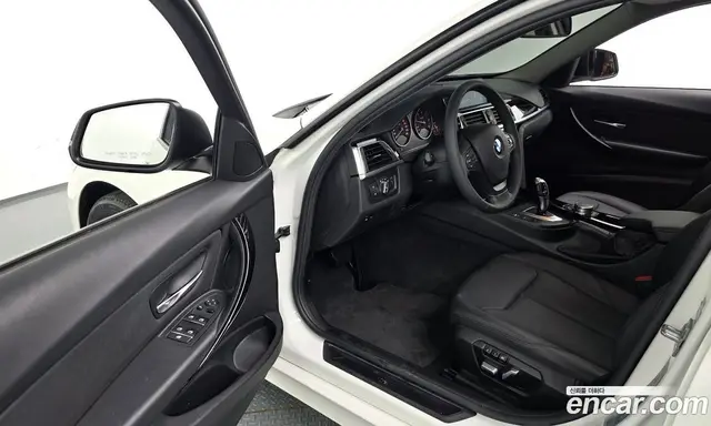 BMW 3 серия 2018 2.0 автомат (гидро), миниатюра 10