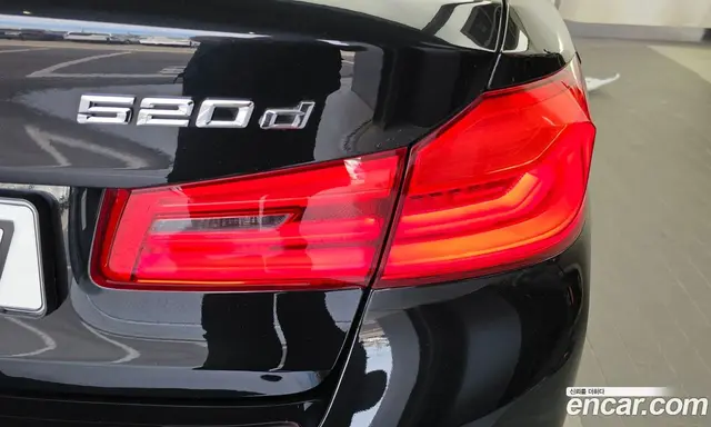 BMW 5 серия 2017 2.0 автомат (гидро), миниатюра 9