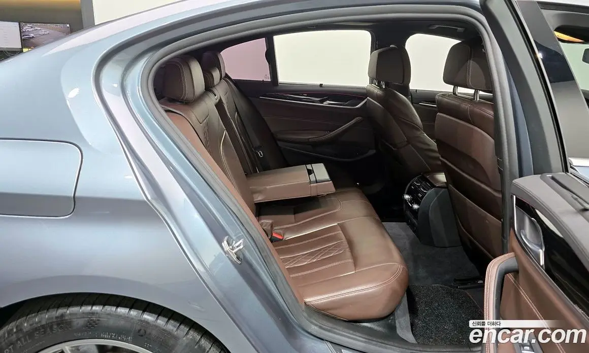 BMW 5 серия 2018 2.0 автомат (гидро), фото 12