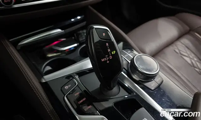 BMW 5 серия 2018 2.0 автомат (гидро), миниатюра 9