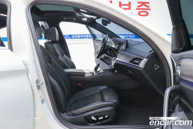 BMW 5 серия 2018 2.0 автомат (гидро), миниатюра 11