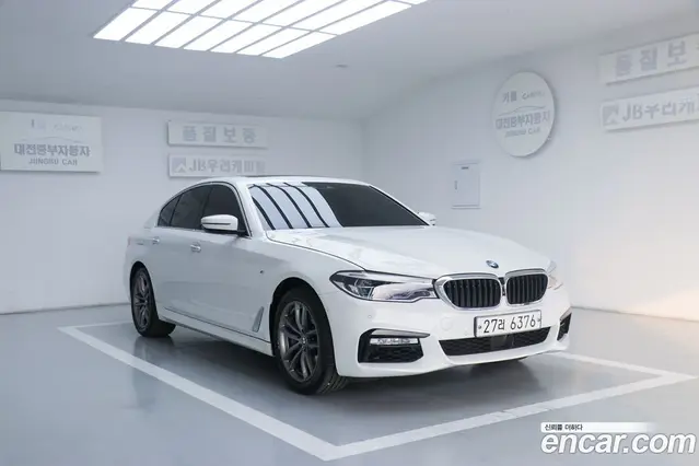 BMW 5 серия 2018 2.0 автомат (гидро), миниатюра 3