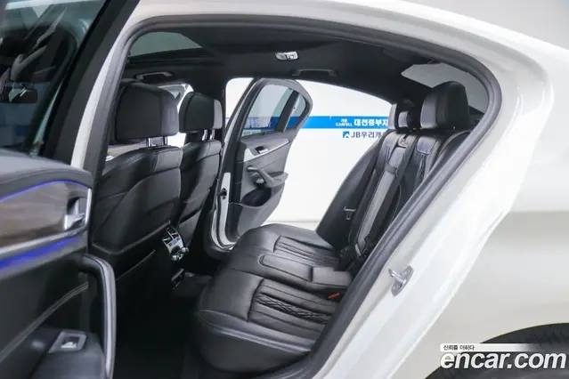 BMW 5 серия 2018 2.0 автомат (гидро), миниатюра 10
