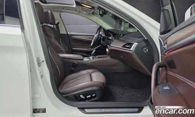 BMW 5 серия 2019 2.0 автомат (гидро), миниатюра 11 BMW 5 серия 2019 2.0 автомат (гидро), миниатюра 11