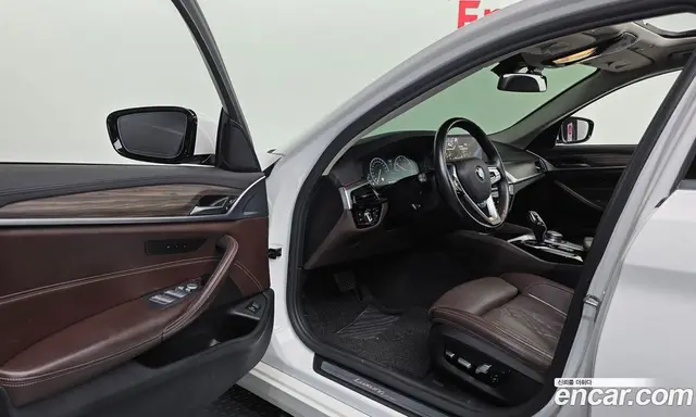 BMW 5 серия 2019 2.0 автомат (гидро), миниатюра 10 BMW 5 серия 2019 2.0 автомат (гидро), миниатюра 10