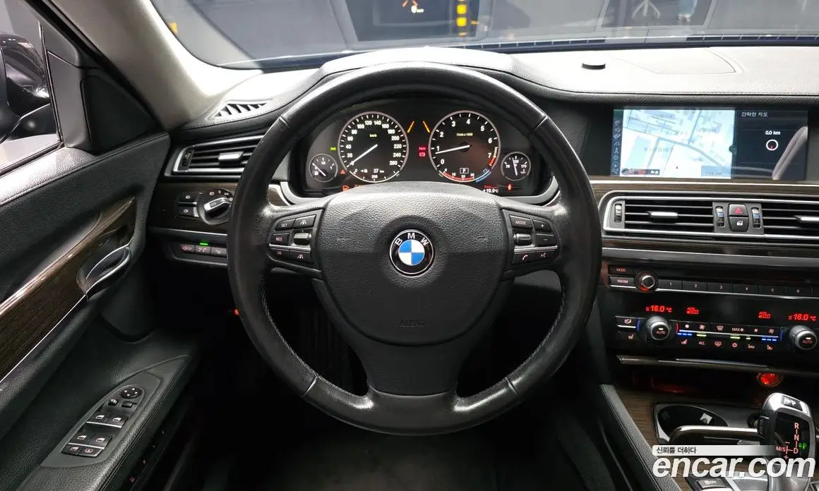BMW 7 серия 2011 4.4 автомат (гидро), фото 13