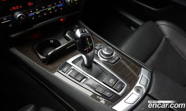 BMW 7 серия 2011 4.4 автомат (гидро), миниатюра 9
