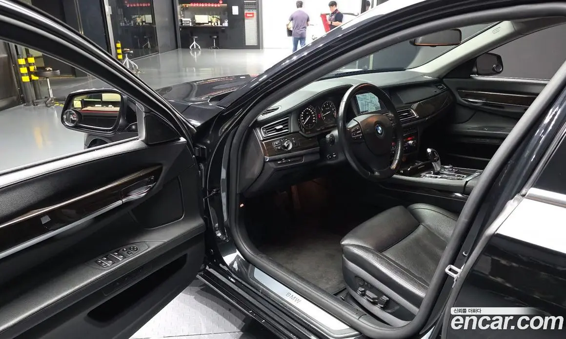 BMW 7 серия 2011 4.4 автомат (гидро), фото 10