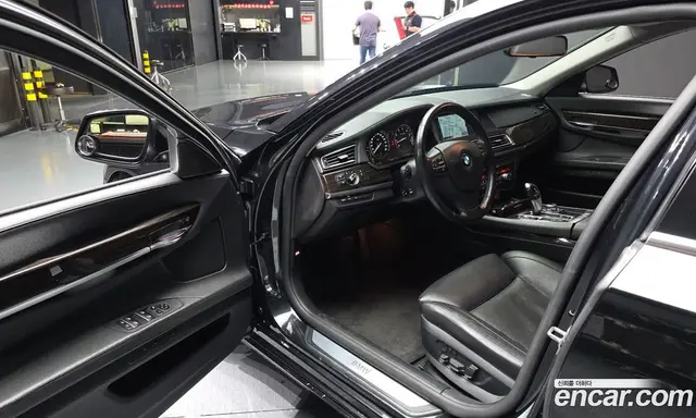 BMW 7 серия 2011 4.4 автомат (гидро), миниатюра 10