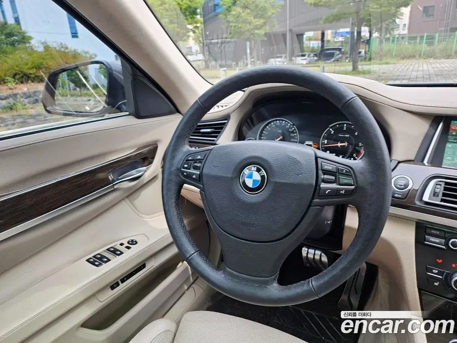 BMW 7 серия 2013 3.0 автомат (гидро), фото 20 BMW 7 серия 2013 3.0 автомат (гидро), фото 20