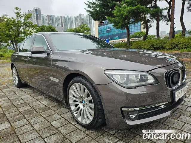 BMW 7 серия 2013 3.0 автомат (гидро), миниатюра 3 BMW 7 серия 2013 3.0 автомат (гидро), миниатюра 3