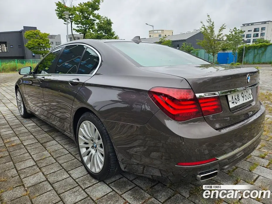 BMW 7 серия 2013 3.0 автомат (гидро), фото 7 BMW 7 серия 2013 3.0 автомат (гидро), фото 7