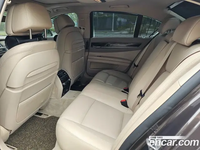 BMW 7 серия 2013 3.0 автомат (гидро), миниатюра 10 BMW 7 серия 2013 3.0 автомат (гидро), миниатюра 10