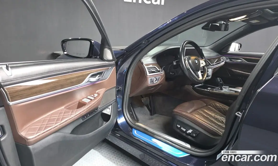 BMW 7 серия 2019 3.0 автомат (гидро), фото 13 BMW 7 серия 2019 3.0 автомат (гидро), фото 13