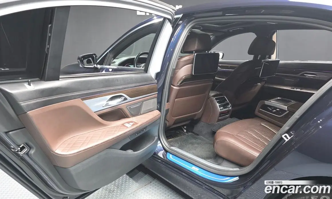 BMW 7 серия 2019 3.0 автомат (гидро), фото 16 BMW 7 серия 2019 3.0 автомат (гидро), фото 16