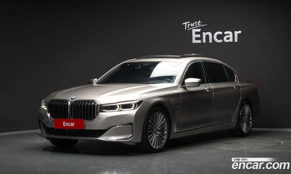 BMW 7 серия 2021 3.0 автомат (гидро), фото 1 BMW 7 серия 2021 3.0 автомат (гидро), фото 1