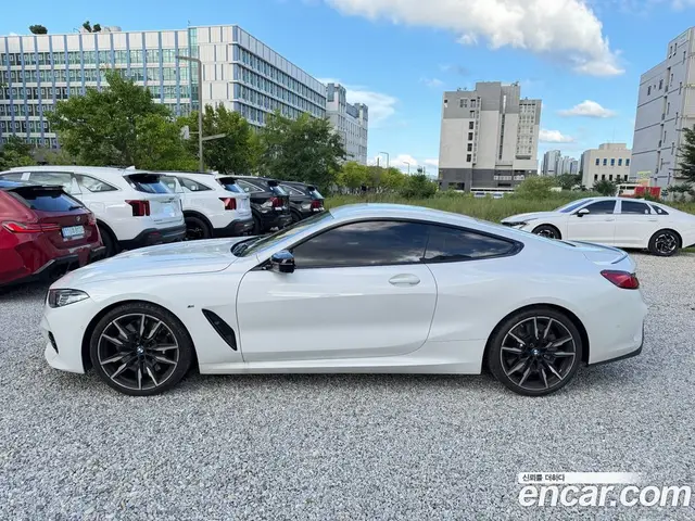 BMW 8 серия 2026 4.4 автомат (гидро), миниатюра 3 BMW 8 серия 2026 4.4 автомат (гидро), миниатюра 3