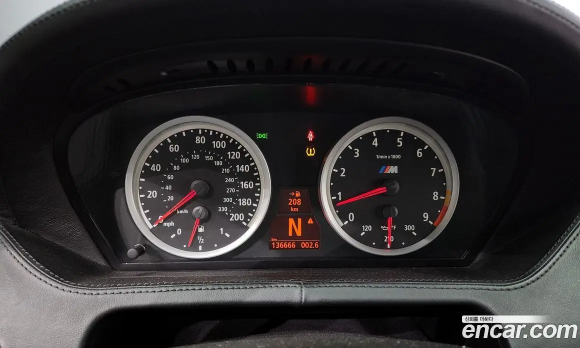 BMW M6 2007 5.0 автомат (гидро), фото 8