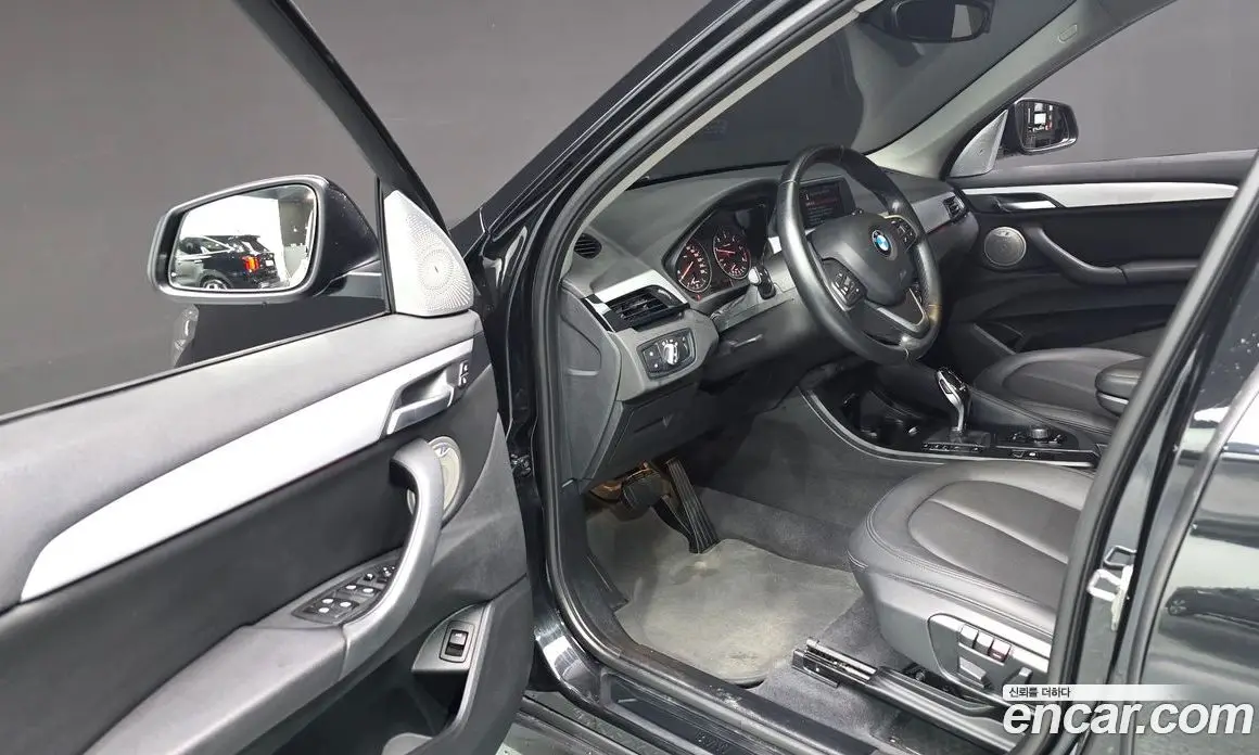 BMW X1 2018 2.0 автомат (гидро), фото 13 BMW X1 2018 2.0 автомат (гидро), фото 13