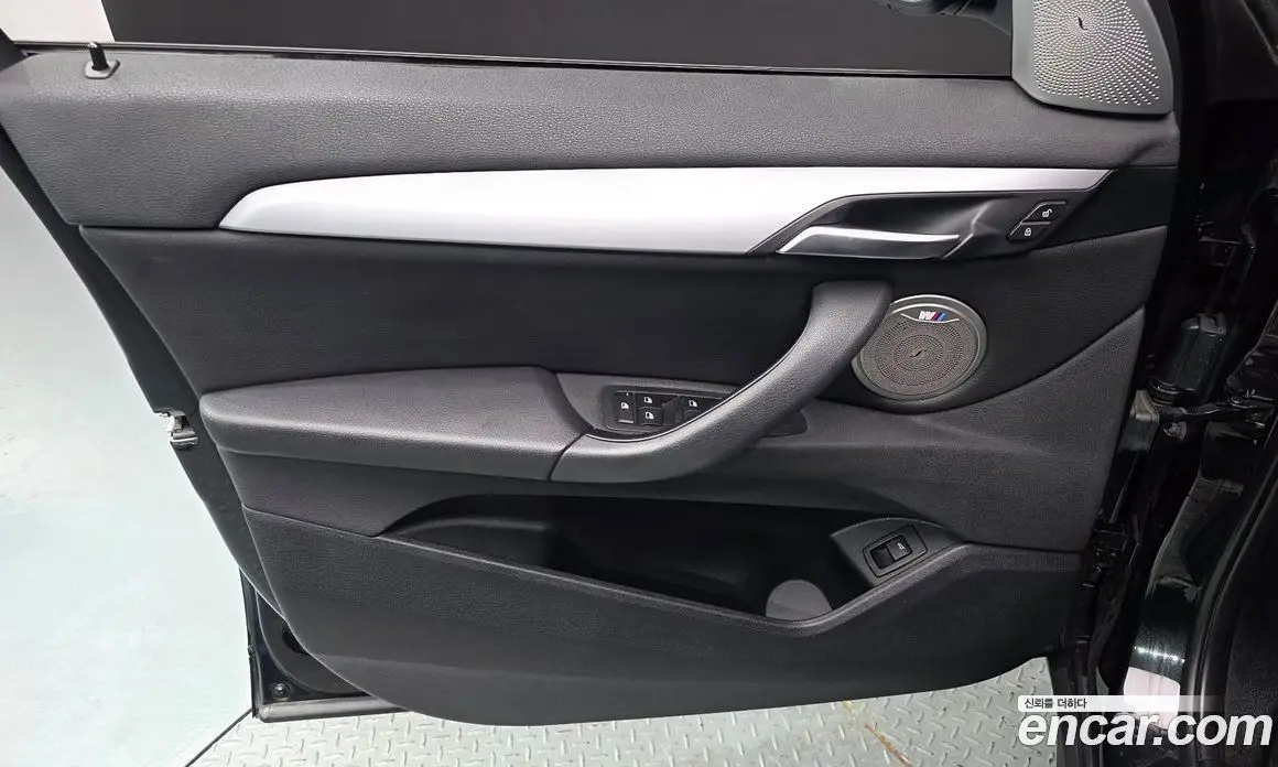 BMW X1 2018 2.0 автомат (гидро), фото 14 BMW X1 2018 2.0 автомат (гидро), фото 14