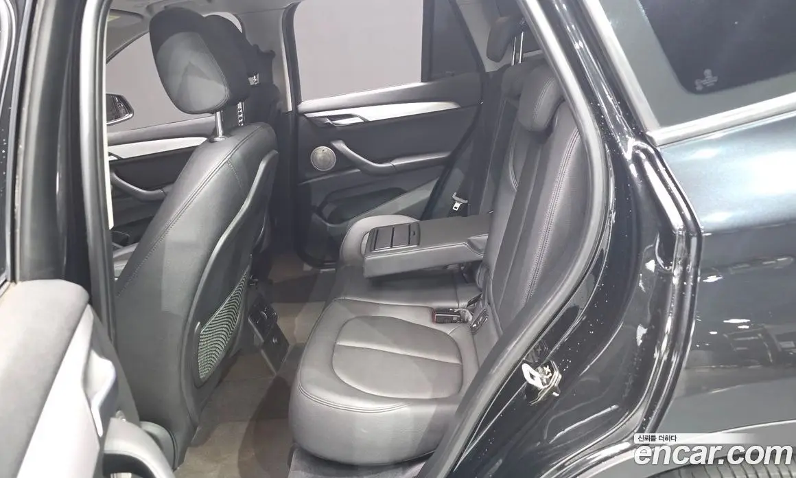 BMW X1 2018 2.0 автомат (гидро), фото 18 BMW X1 2018 2.0 автомат (гидро), фото 18