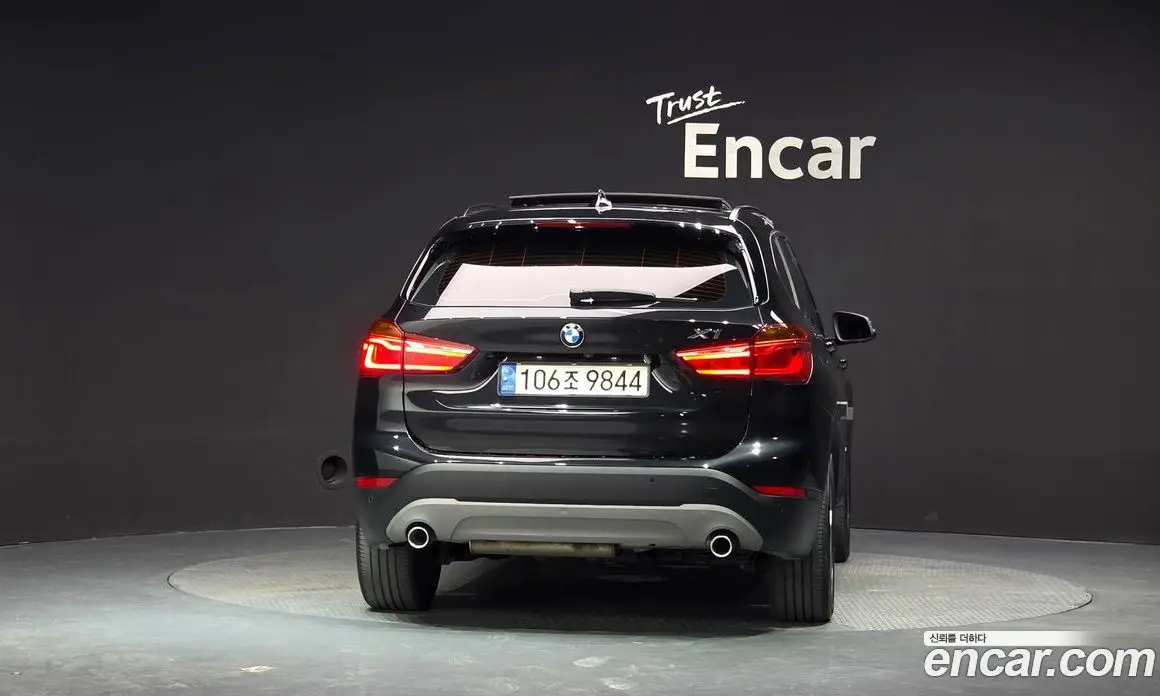 BMW X1 2018 2.0 автомат (гидро), фото 4 BMW X1 2018 2.0 автомат (гидро), фото 4