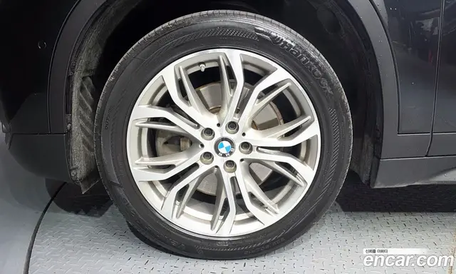 BMW X1 2018 2.0 автомат (гидро), миниатюра 5 BMW X1 2018 2.0 автомат (гидро), миниатюра 5