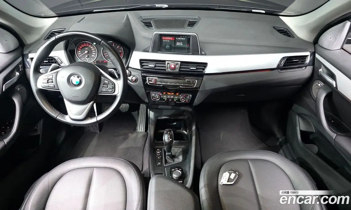 BMW X1 2018 2.0 автомат (гидро), фото 10 BMW X1 2018 2.0 автомат (гидро), фото 10