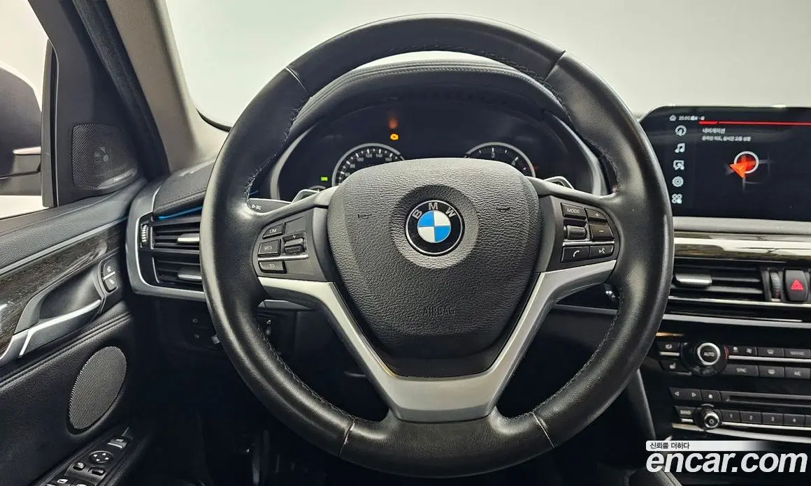 BMW X6 2016 3.0 автомат (гидро), фото 13