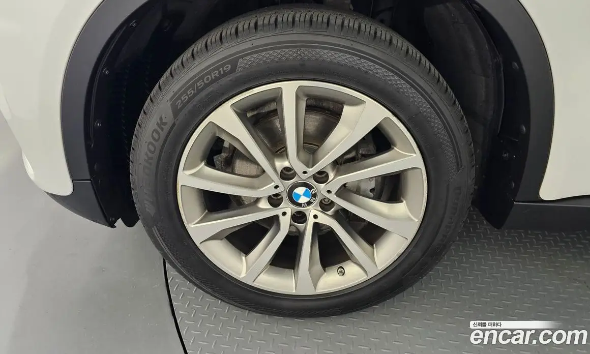 BMW X6 2016 3.0 автомат (гидро), фото 5