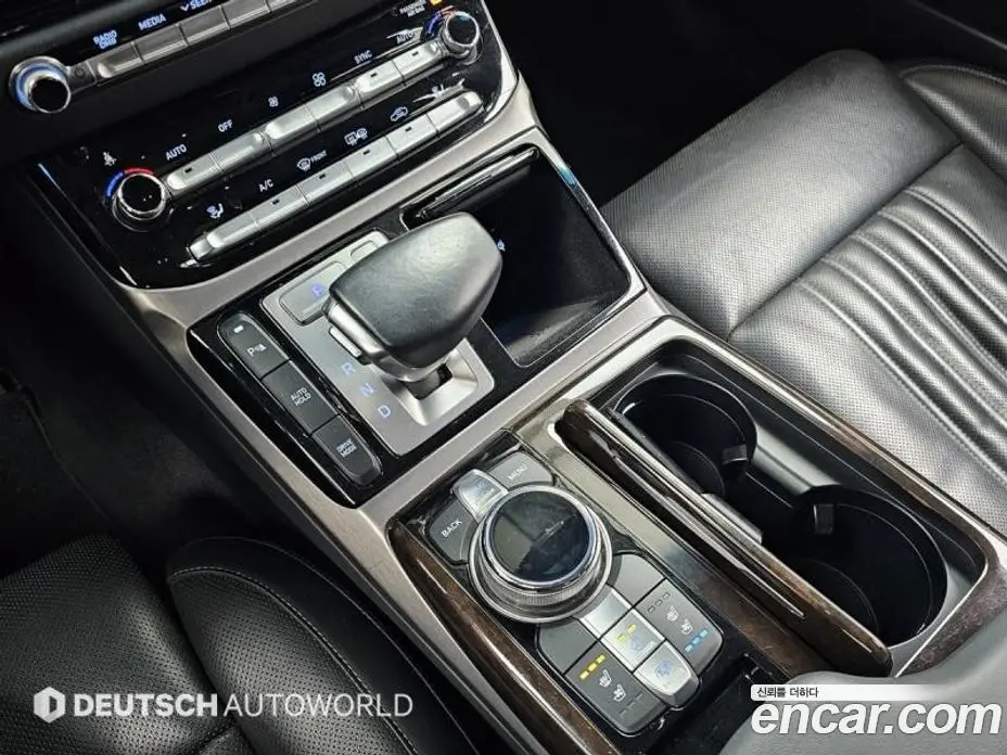 Genesis EQ900 2017 3.8 автомат (гидро), фото 9 Genesis EQ900 2017 3.8 автомат (гидро), фото 9
