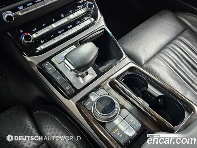 Genesis EQ900 2017 3.8 автомат (гидро), миниатюра 9 Genesis EQ900 2017 3.8 автомат (гидро), миниатюра 9