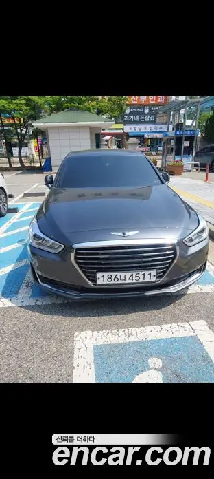 Genesis EQ900, 2017, 49 500 км