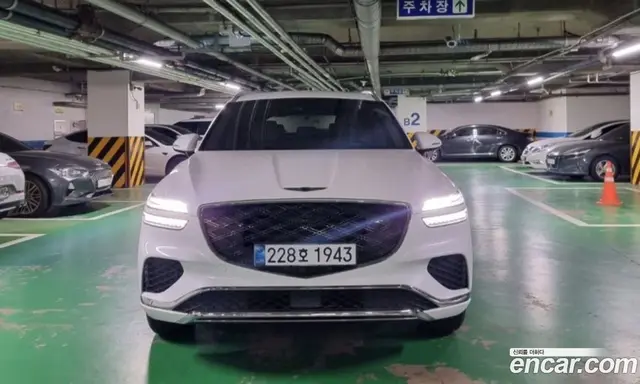 Genesis GV70 2024 2.5 автомат (гидро), миниатюра 2