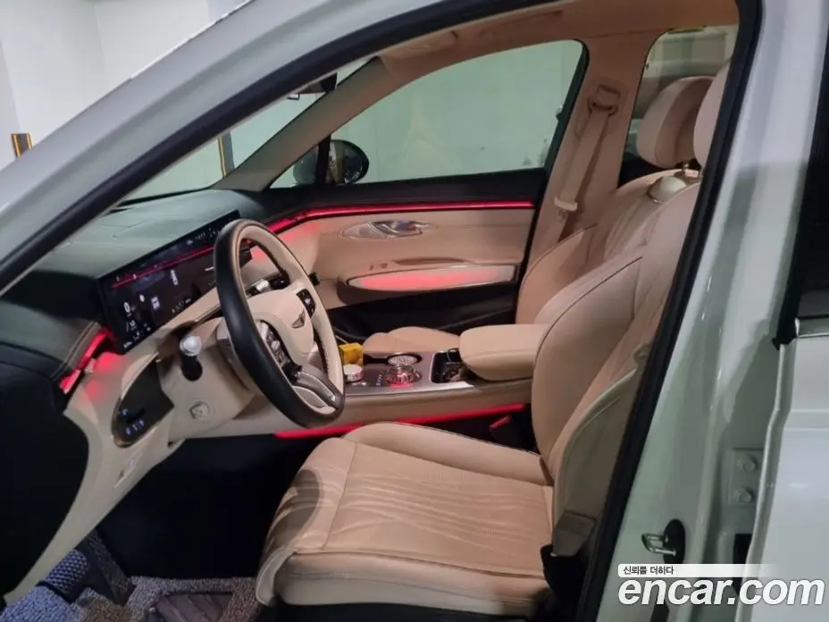 Genesis GV70 2024 2.5 автомат (гидро), фото 13