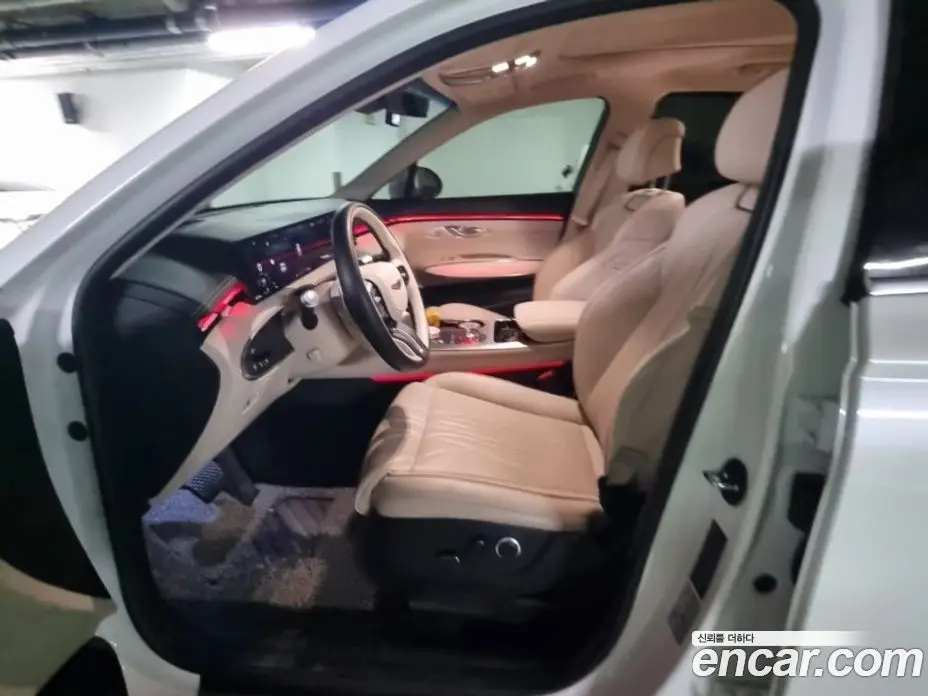 Genesis GV70 2024 2.5 автомат (гидро), фото 15