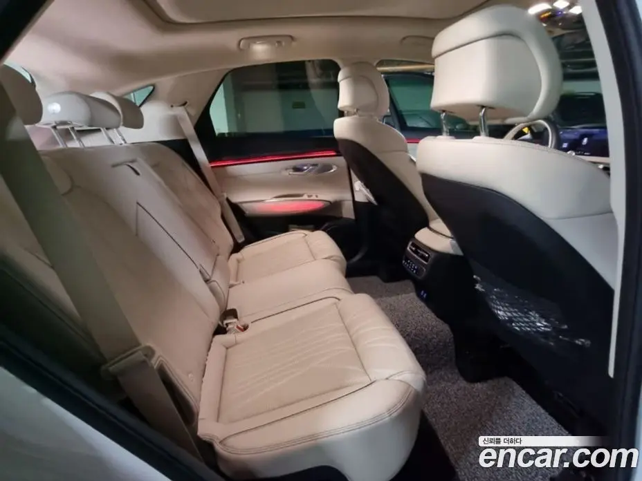 Genesis GV70 2024 2.5 автомат (гидро), фото 19