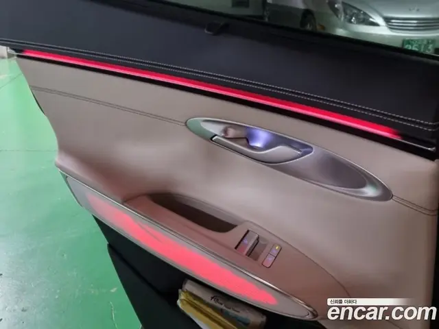 Genesis GV70 2024 2.5 автомат (гидро), миниатюра 9