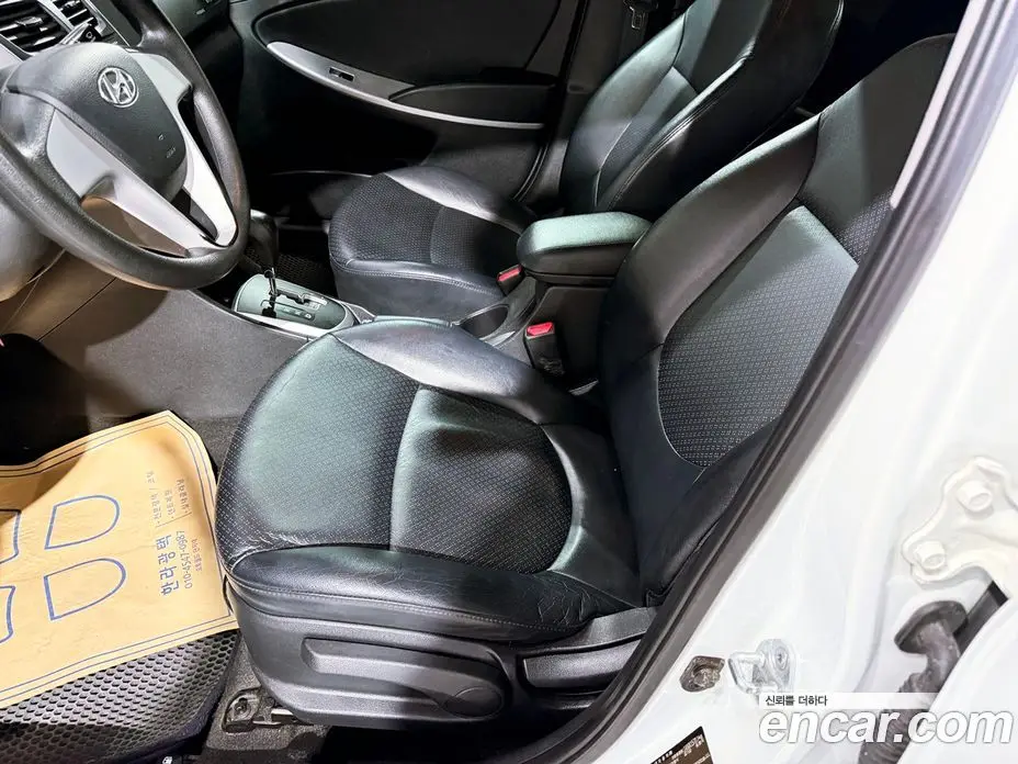 Hyundai Accent 2012 1.6 автомат (гидро), фото 18