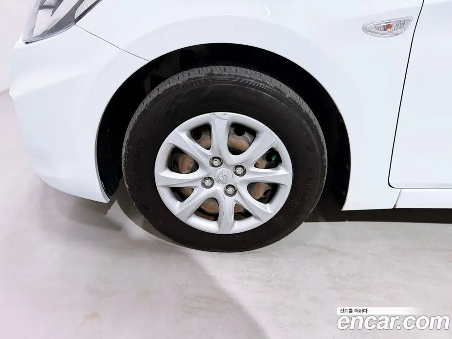 Hyundai Accent 2012 1.6 автомат (гидро), фото 20