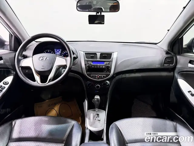 Hyundai Accent 2012 1.6 автомат (гидро), миниатюра 4